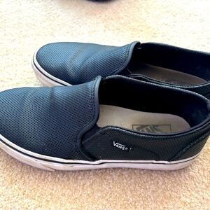 Women’s Vans - size 9